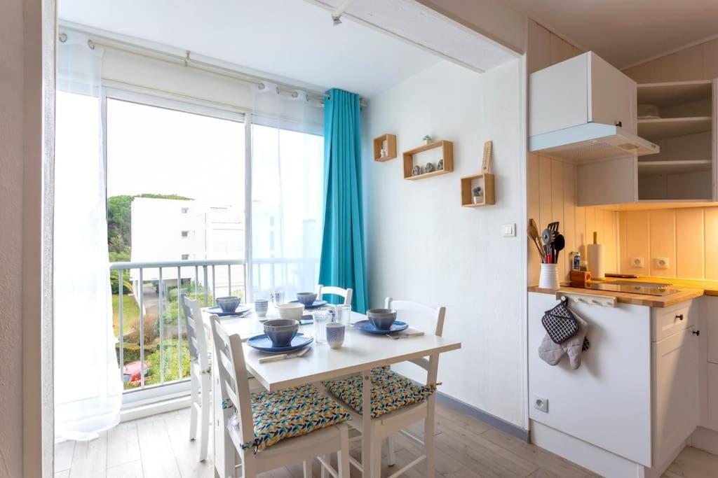 Chez Laurence - Elegant Appartement Climatise Avec Wifi Et Parking La Grande Motte Dış mekan fotoğraf
